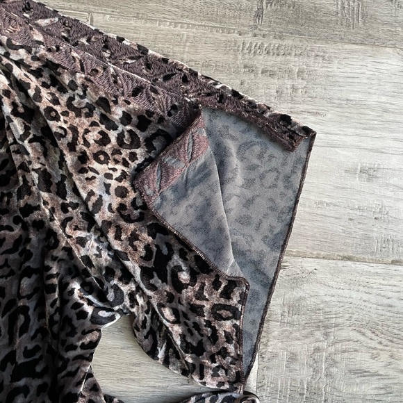 Johnny Was Leopard Velvet Midi Dress XL - Picture 8 of 15